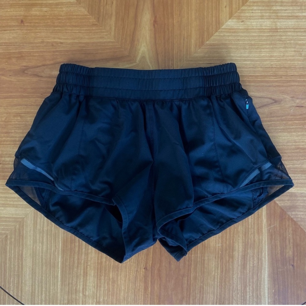 Black 2.5" Hotty Hot Shorts Size 4